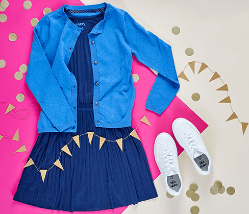 Bekleidung, Langarm, Ärmel, Bluse, Hosen, Schuhwerk, Schuh, Turnschuh, Mantel