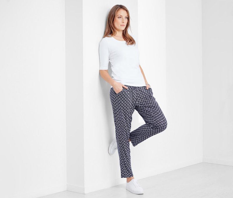 Bekleidung, Hosen, Pyjama, Jeanshose, Weiblich, Mädchen, Person, Jugendlicher