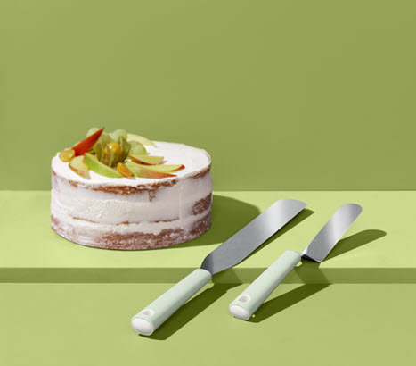 Besteck, Geburtstagstorte, Torte, Sahne, Nachtisch, Essen, Präsentation des Essens, Klinge, Messer, Waffe