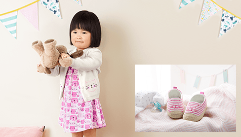 Kind, Weiblich, Mädchen, Person, Leute, Spielzeug, Bett, Moebel