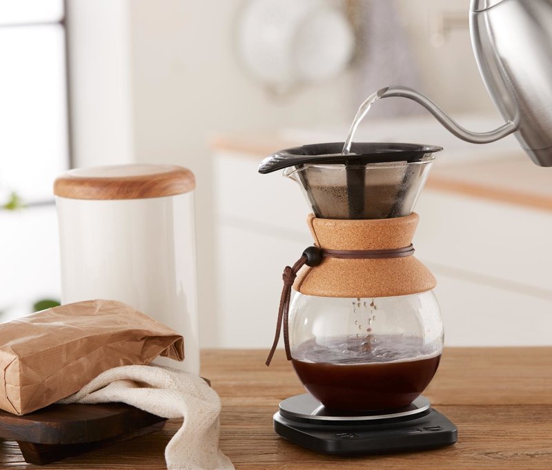 Kochen, Essen, Essen einschenken, Becher