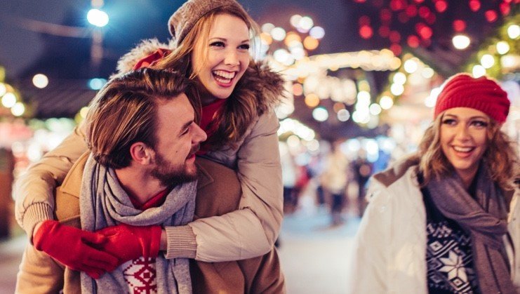 Bekleidung, Handschuh, Kopf, Person, Gesicht, Erwachsener, Weiblich, Frau, Glücklich, Lächeln