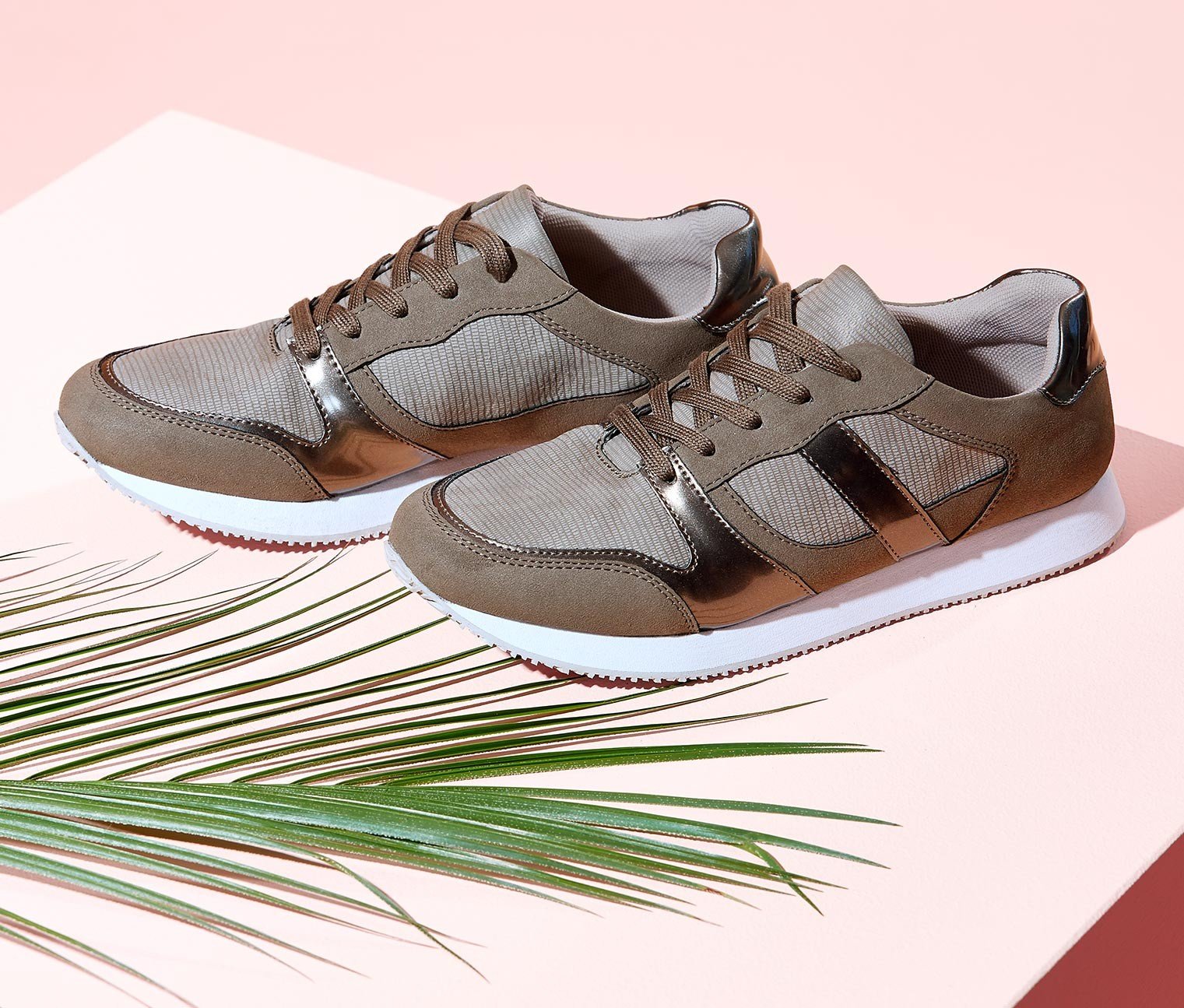 Bekleidung, Schuhwerk, Schuh, Turnschuh, Sandale